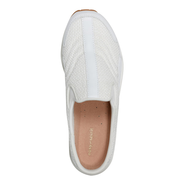 Easy Spirit Traveltime Clogs Cream